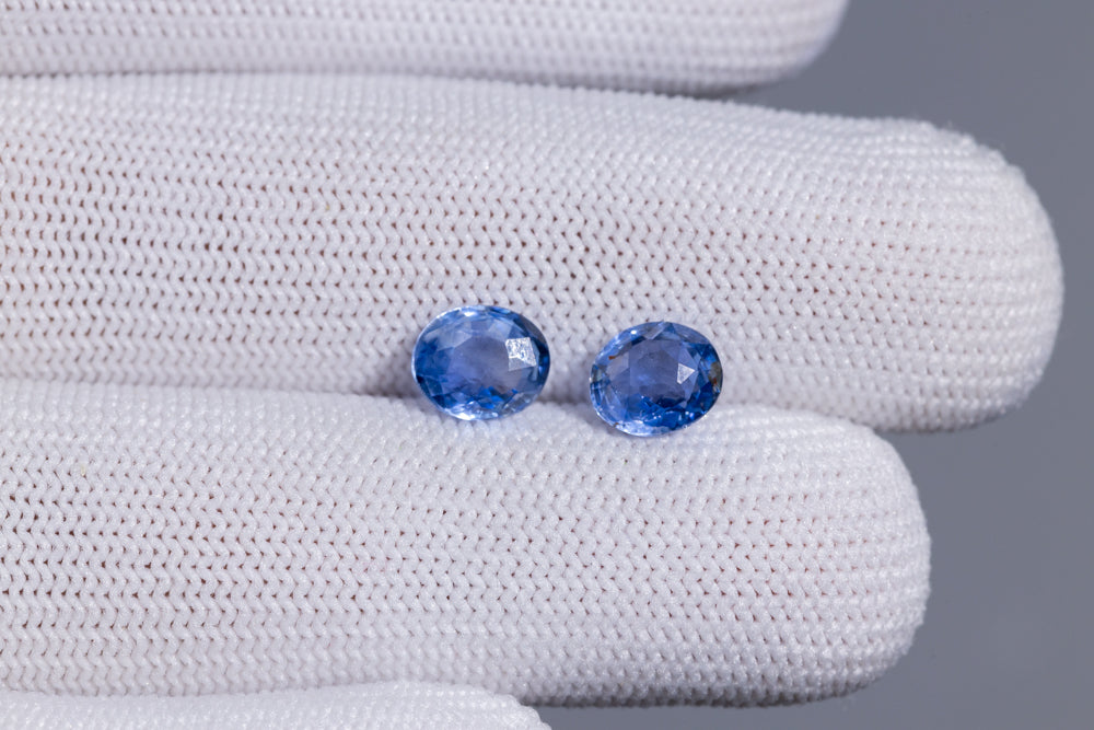 Natural Blue Sapphire 4.19 Carats / 4.6 Ratti