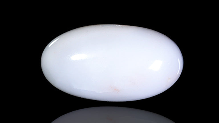 Natural White Coral 5.74 Carats / 6.31 Ratti