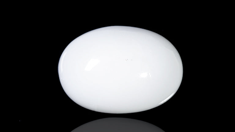 Natural White Coral 6.63 Carats / 7.29 Ratti