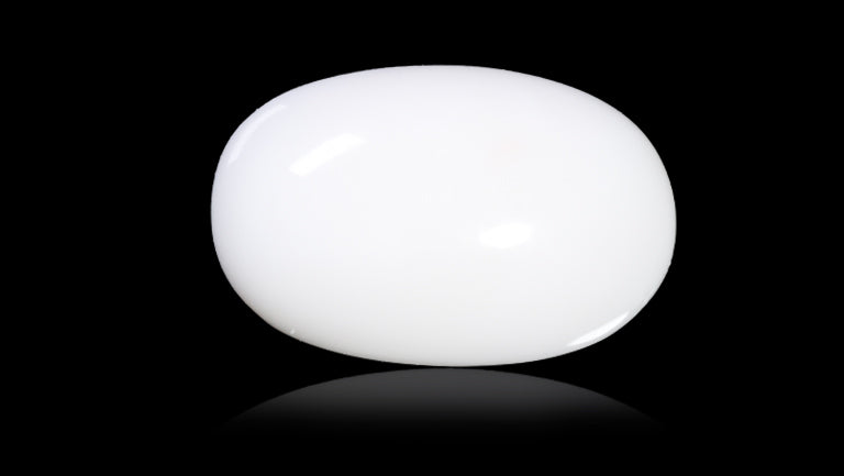 Natural White Coral 6.99 Carats / 7.68 Ratti