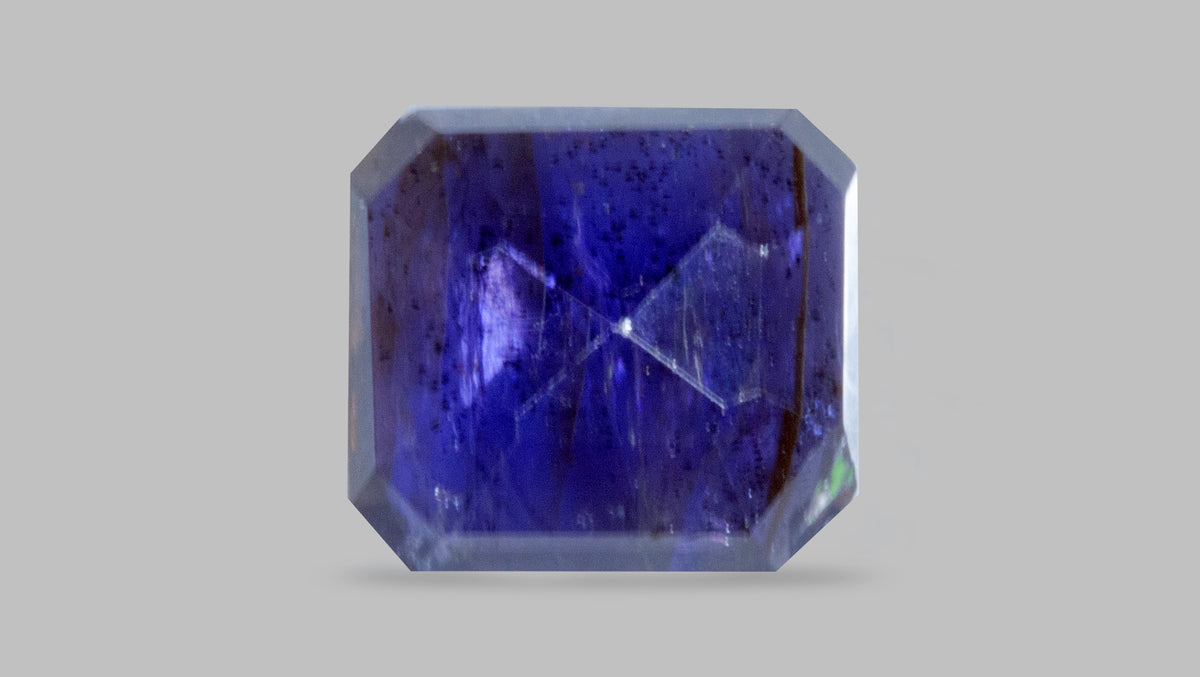 Natural Iolite(Neeli) 3.68 Carats / 4.04 Ratti