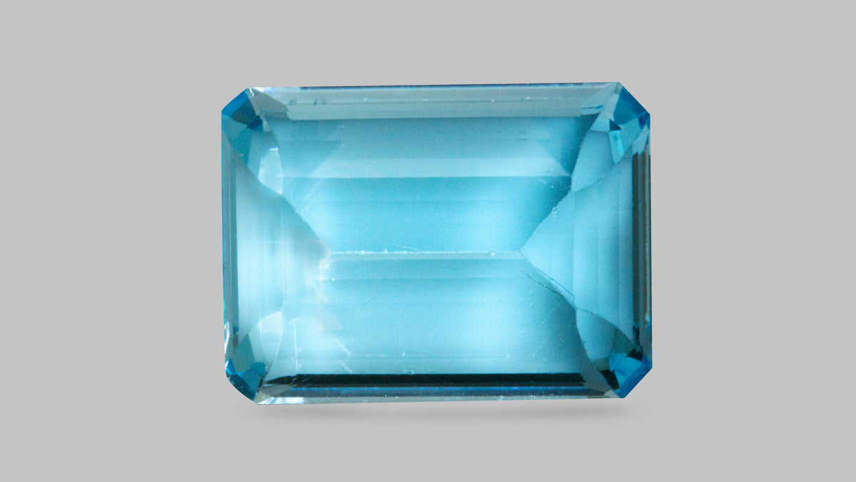 Natural Blue Topaz 19.88 Carats / 21.85 Ratti