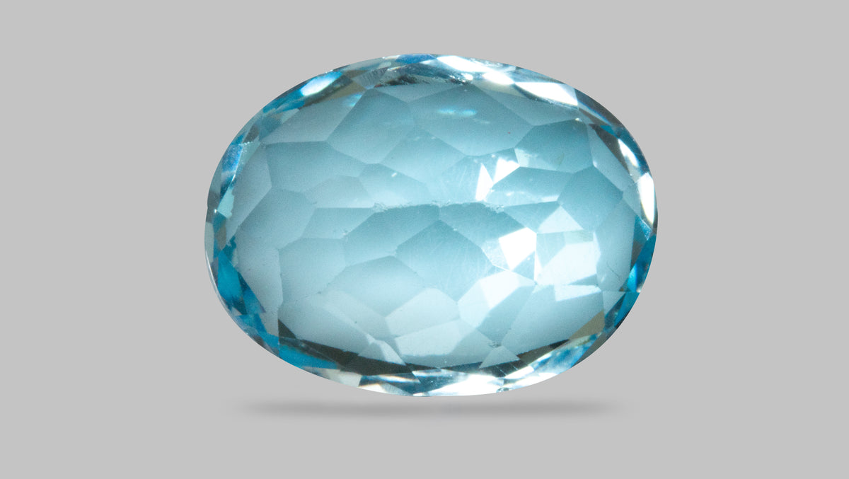Natural Blue Topaz 13.19 Carats / 14.49 Ratti