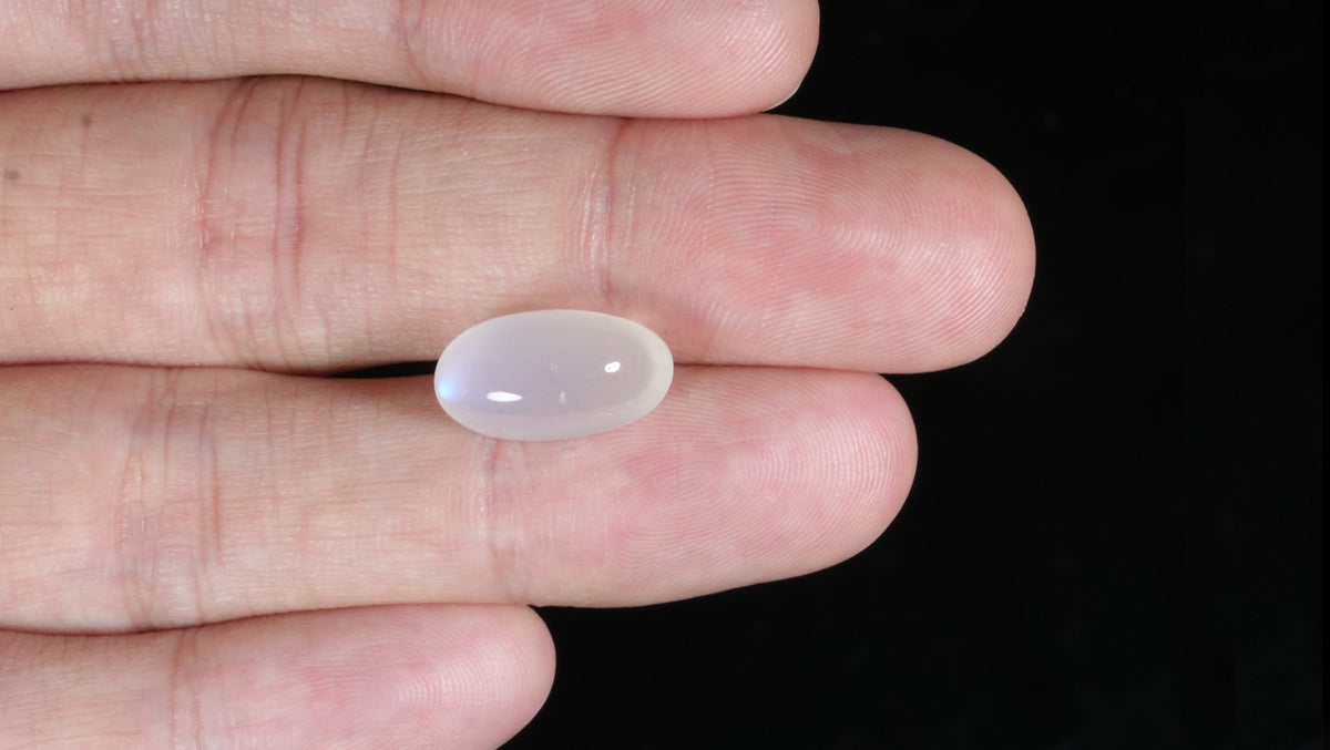 Natural Moon Stone 8.47 Carats / 9.31 Ratti
