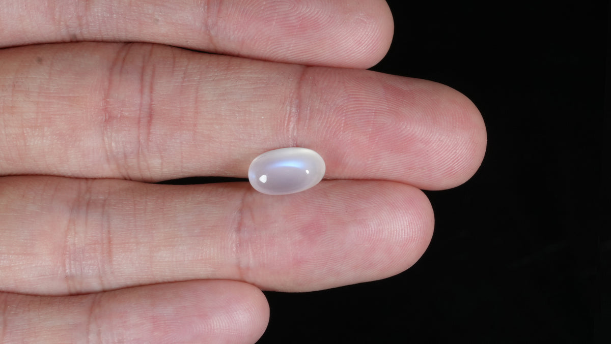 Natural Moon Stone 3.61 Carats / 3.97 Ratti
