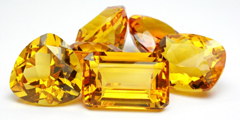 Must Know Everything about Yellow Sapphire (Pukhraj)