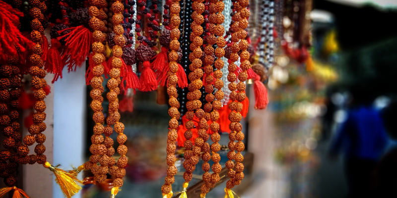 Nine Mukhi (9 Faces) Rudraksha: Importance, Benefits, Power, Significance & Procedure to Wear