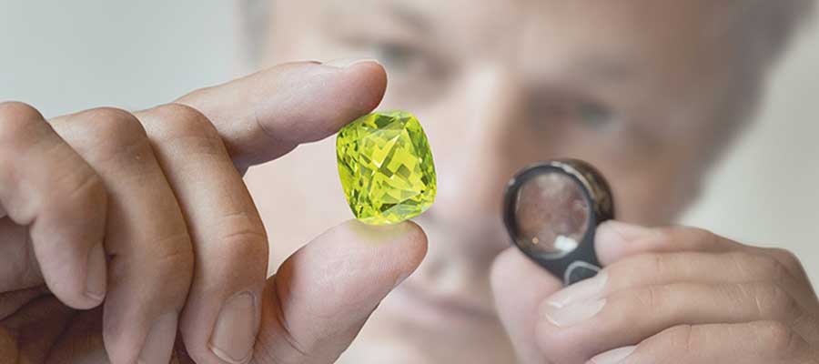 How to Choose the Best Gemstone for You ?