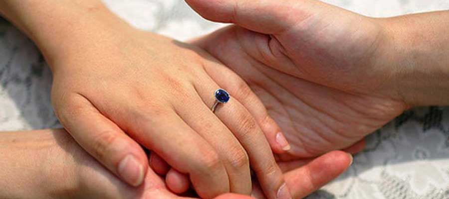 How Can You Improve Your Relationship by Wearing a Blue Sapphire Gemstone?
