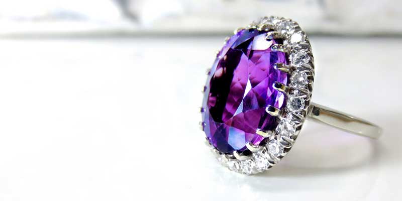 Beware of Fake and Manipulated Gemstones