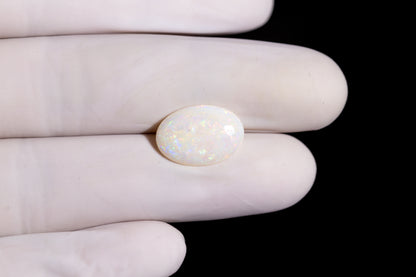 White Opal With Fire 4.04 Carats / 4.44 Ratti