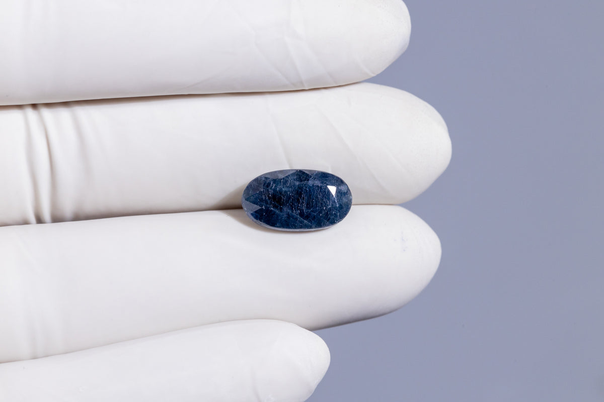 Natural Blue Sapphire 7.46 Carats / 8.2 Ratti