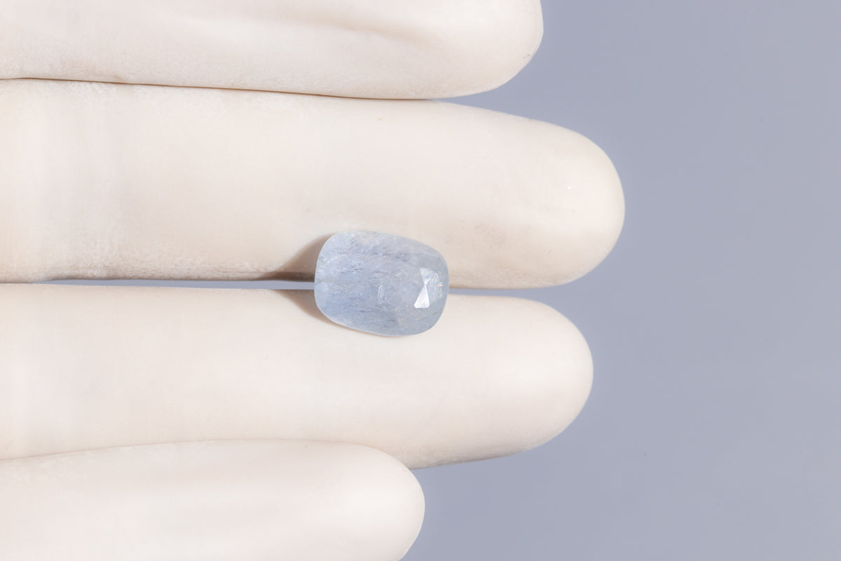 Natural Blue Sapphire 8.19 Carats / 9 Ratti