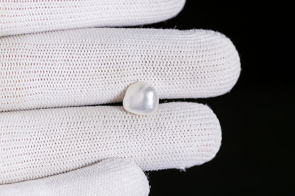 Keshi Pearl 5.20 Carats / 5.71 Ratti