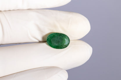 Minor Oil Zambian Emerald 4.07 Carats / 4.47 Ratti