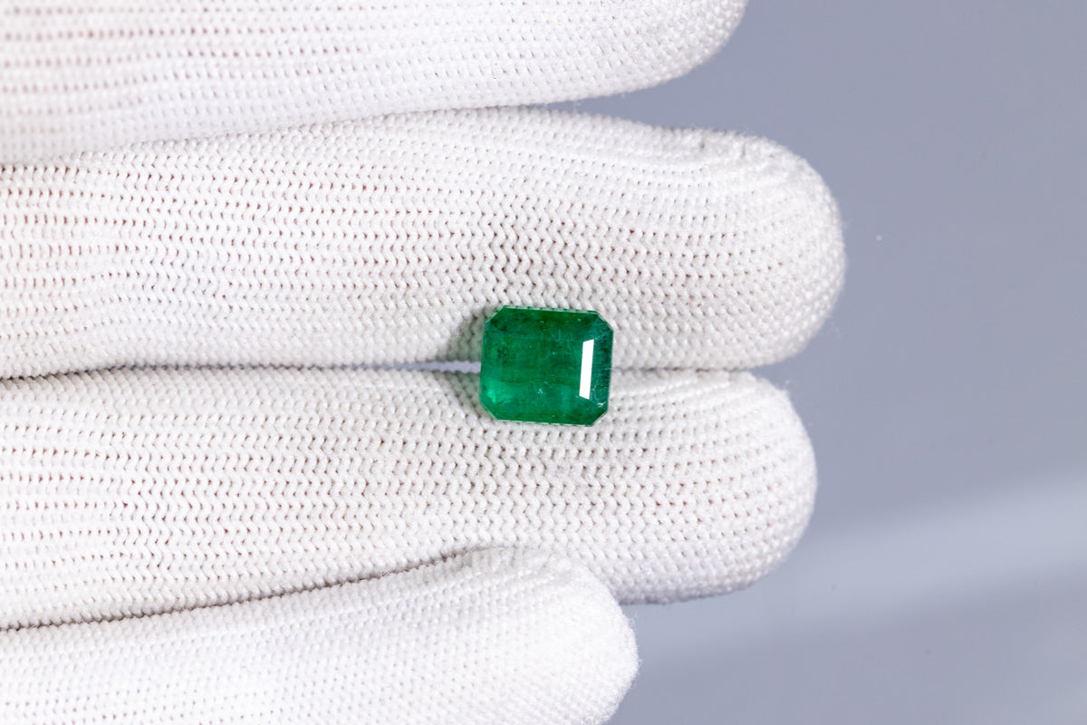 Zambian Emerald (Panna) 3.84 Carats / 4.22 Ratti