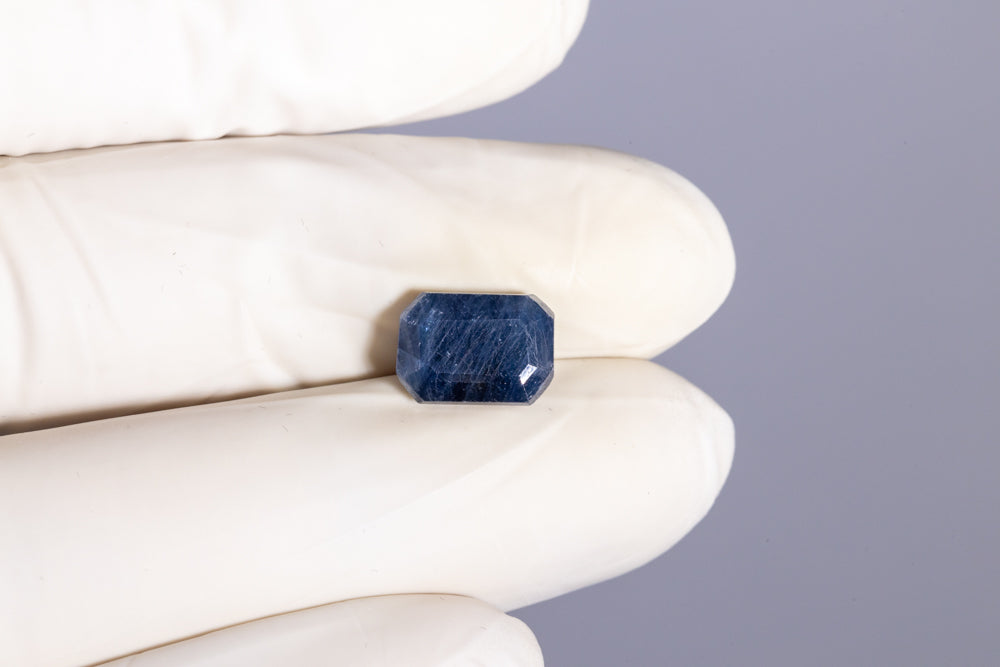 Natural Blue Sapphire 5.76 Carats / 6.33 Ratti
