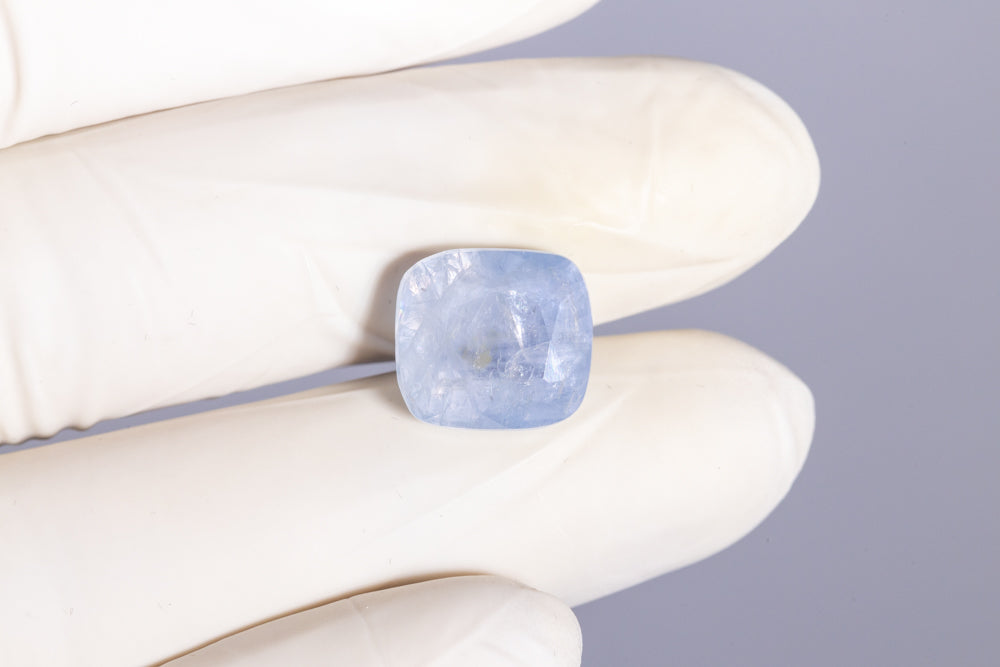 Natural Blue Sapphire 12.26 Carats / 13.47 Ratti