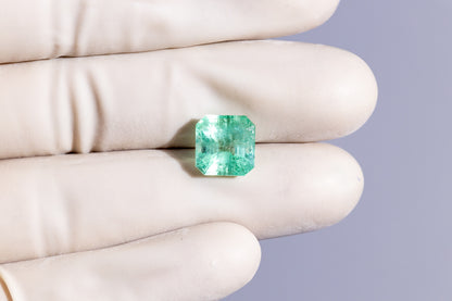 Columbian Emerald (Panna) 5.16 Carats / 5.67 Ratti
