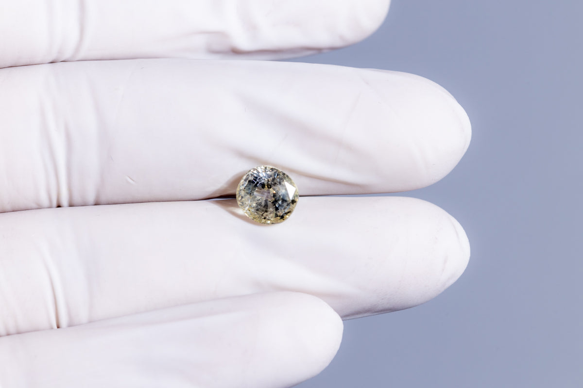 Natural Yellow Sapphire 4.30 Carats / 4.73 Ratti
