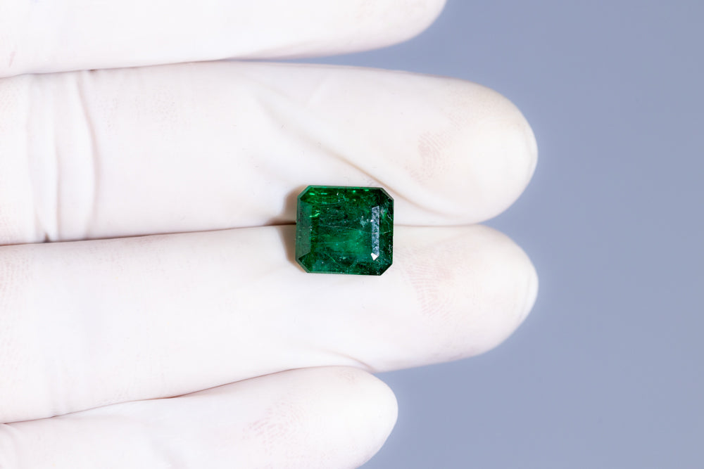 Zambian Emerald (Panna) 4.73 Carats / 5.2 Ratti