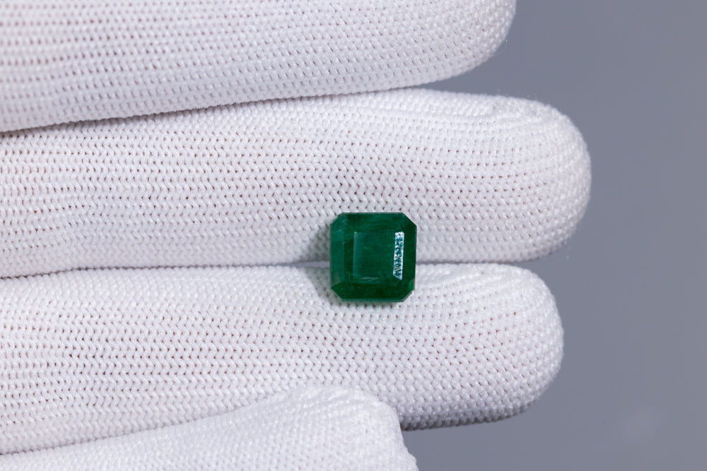 Zambian Emerald (Panna) 4.65 Carats / 5.11 Ratti