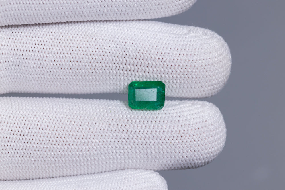 Zambian Emerald (Panna) 2.18 Carats / 2.4 Ratti