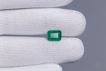 Zambian Emerald (Panna) 2.18 Carats / 2.4 Ratti