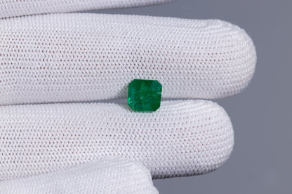 Zambian Emerald (Panna) 2.20 Carats / 2.42 Ratti