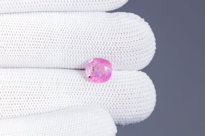 Natural Pink Sapphire 2.60 Carats / 2.86 Ratti