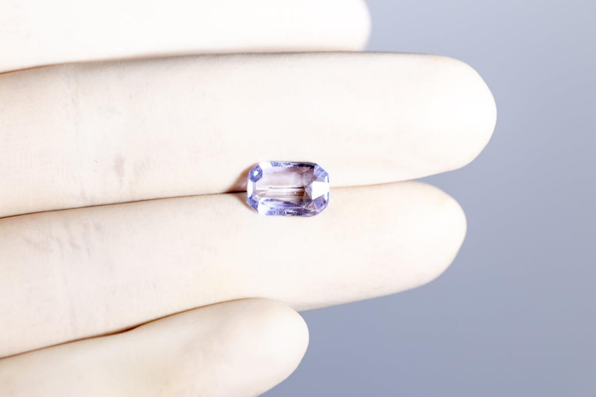 Natural Blue Sapphire 3.54 Carats / 3.89 Ratti