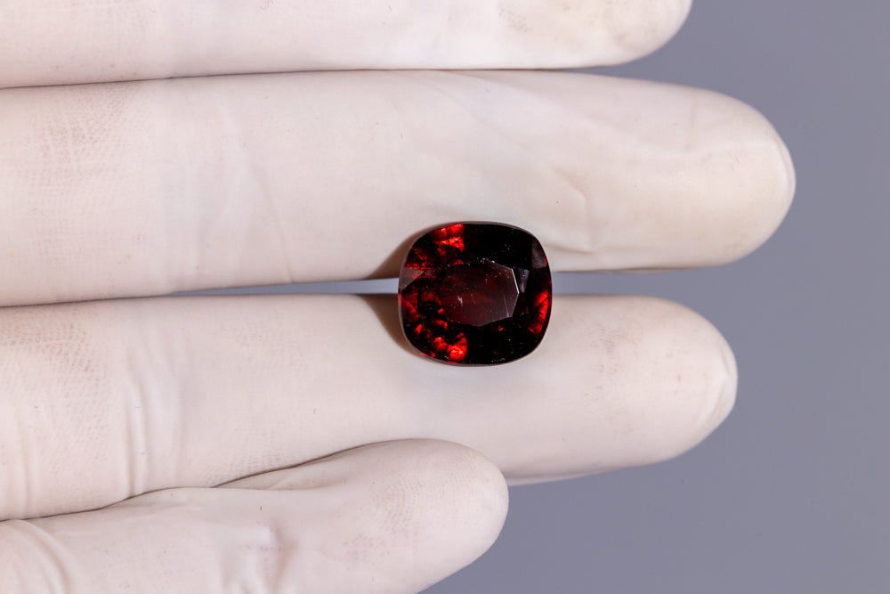 Sri-Lankan Hessonite (Gomed) 11.74 Carats / 12.9 Ratti