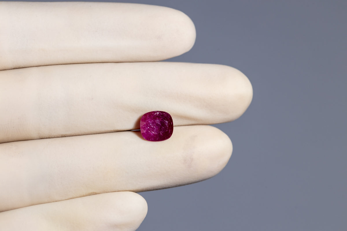 Mozambique Ruby (Manik) 3.37 Carats / 3.7 Ratti