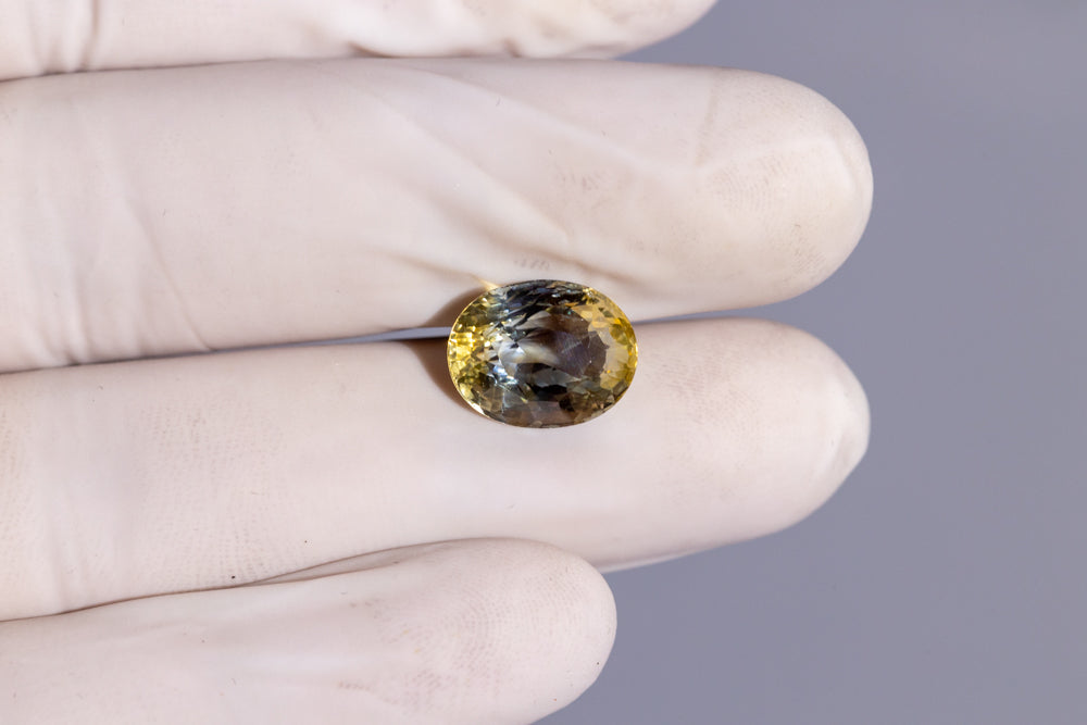 Natural Pitambari 8.22 Carats / 9.03 Ratti