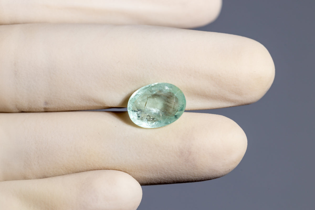 Russian Emerald (Panna) 5.56 Carats / 6.11 Ratti