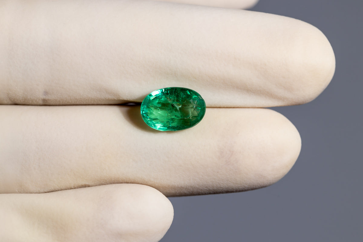 Zambian Emerald (Panna) 3.56 Carats / 3.91 Ratti