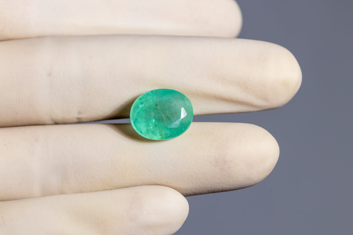 Zambian Emerald (Panna) 9.30 Carats / 10.22 Ratti