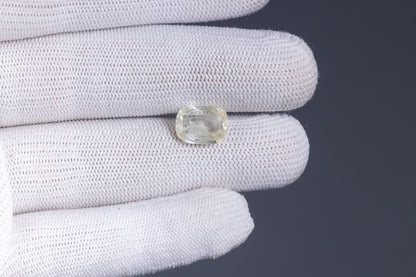 Natural Yellow Sapphire 6.75 Carats / 7.42 Ratti