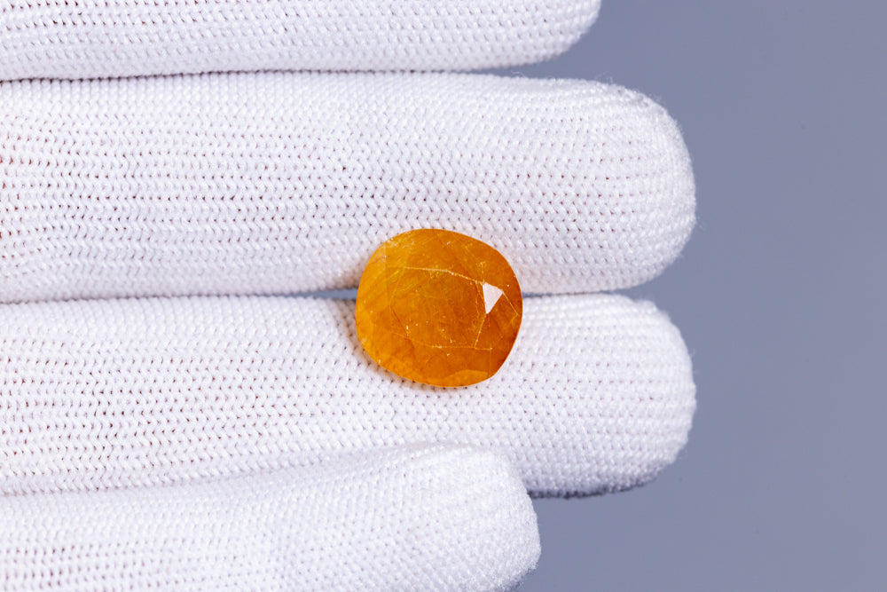 Natural Yellow Sapphire 12.04 Carats / 13.23 Ratti