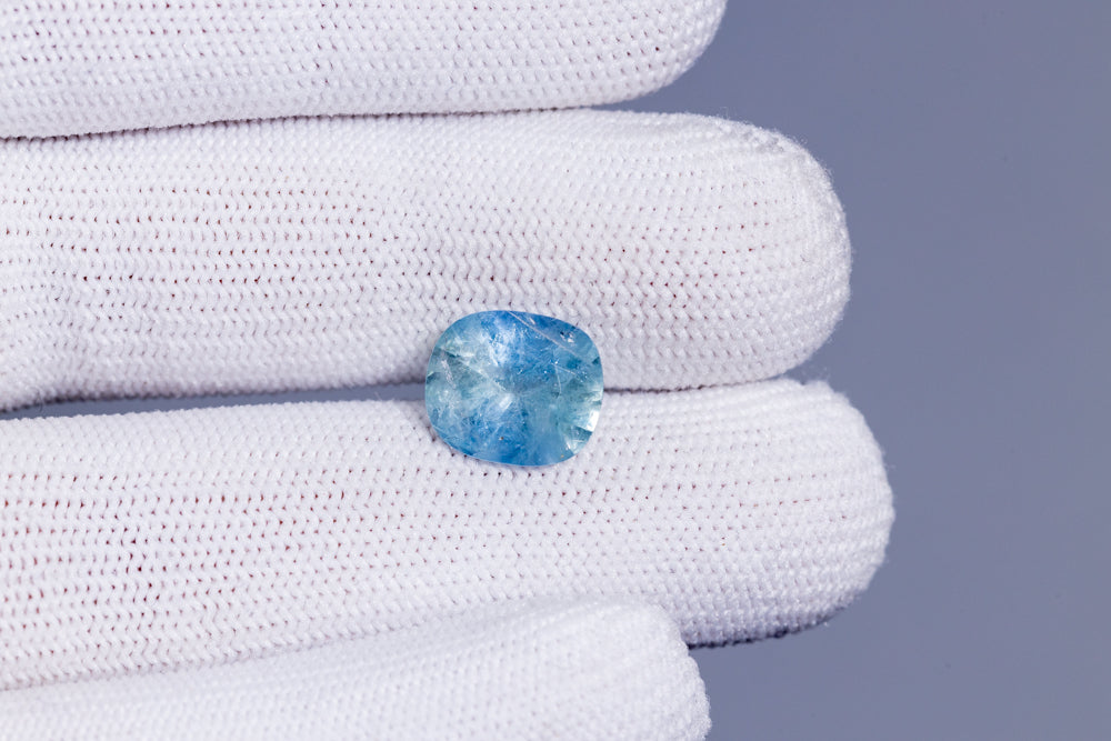 Natural Blue Sapphire 6.08 Carats / 6.68 Ratti