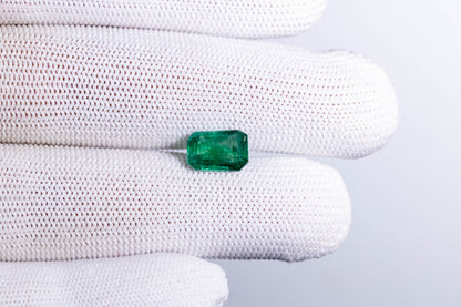Zambian Emerald (Panna) 3.13 Carats / 3.44 Ratti