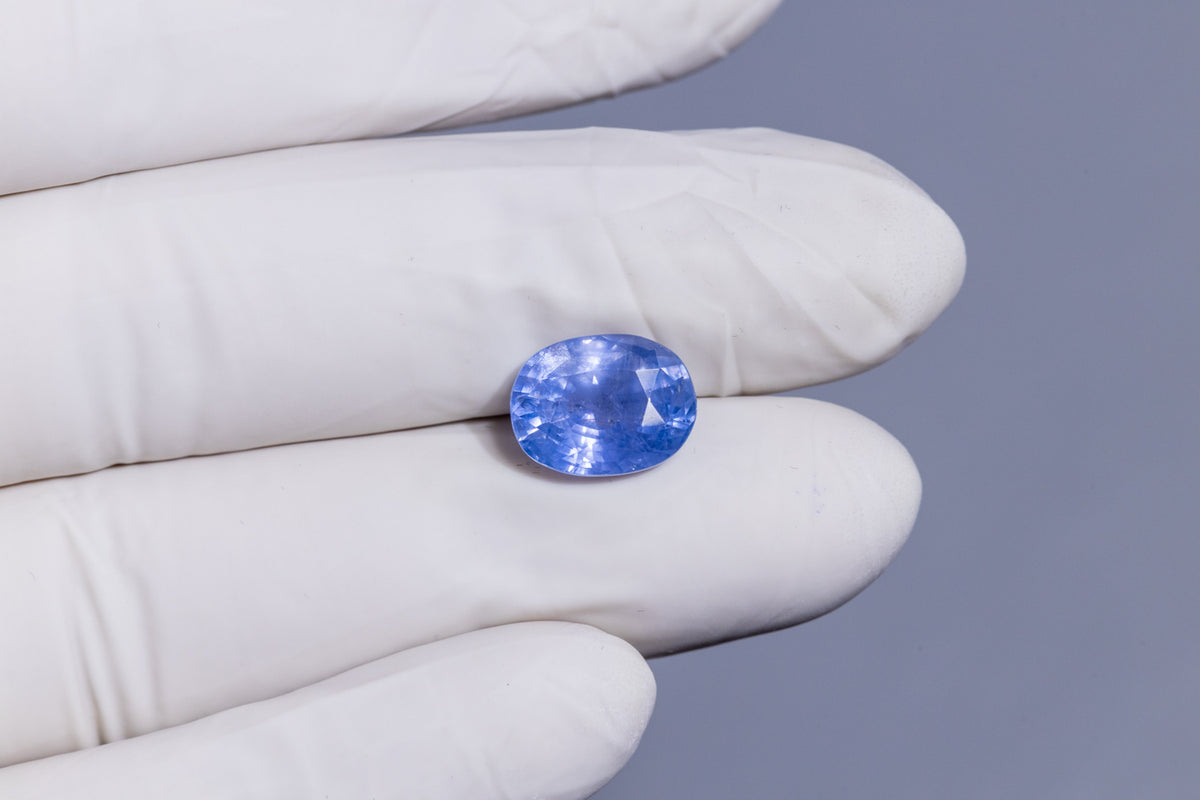 Natural Blue Sapphire 7.16 Carats / 7.87 Ratti