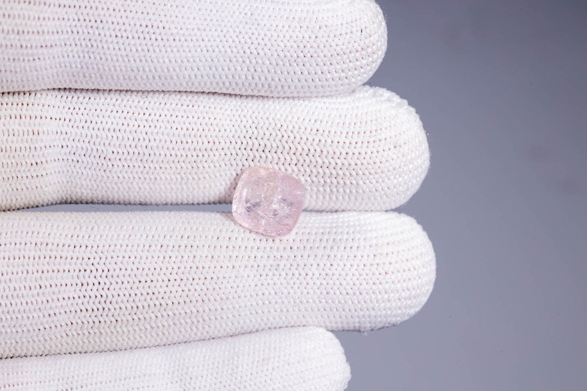 Natural Pink Sapphire 5.87 Carats / 6.45 Ratti