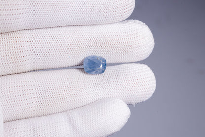 Natural Blue Sapphire 5.75 Carats / 6.32 Ratti