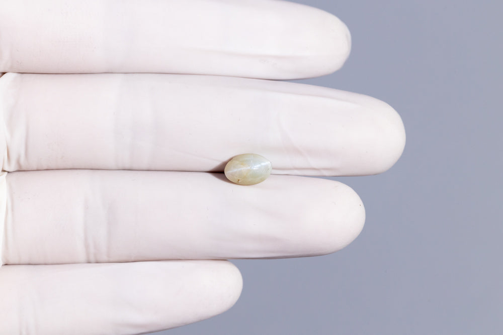 Cat's Eye (Lehsuniya) 3.01 Carats / 3.31 Ratti