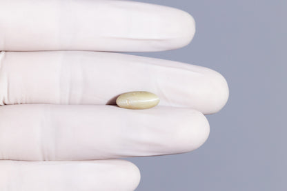 Cat's Eye (Lehsuniya) 6.05 Carats / 6.65 Ratti