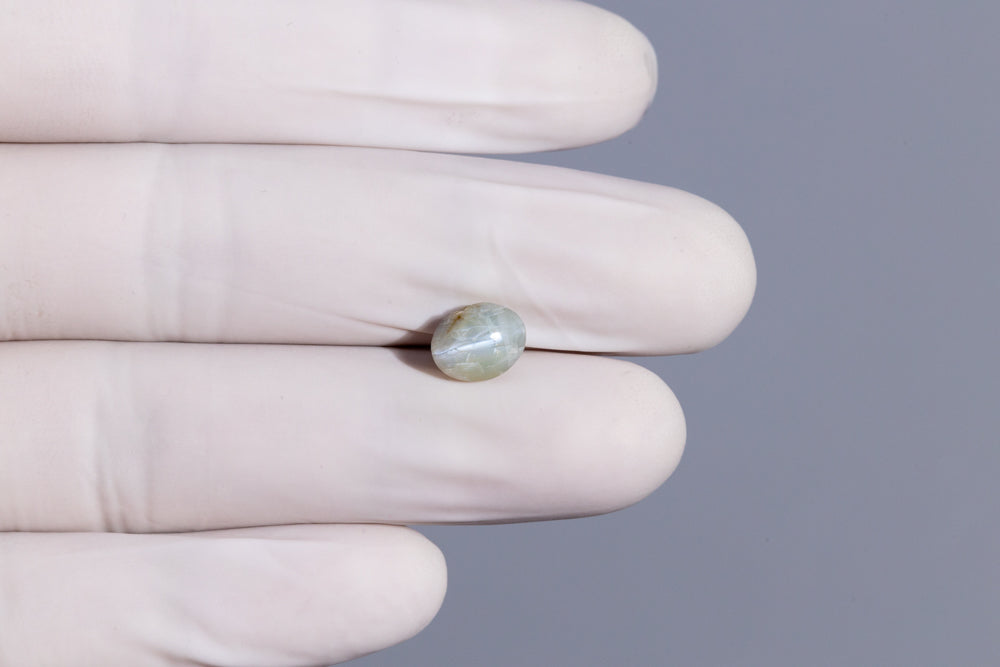 Cat's Eye (Lehsuniya) 3.72 Carats / 4.09 Ratti