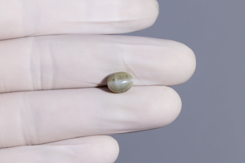 Cat's Eye (Lehsuniya) 3.92 Carats / 4.31 Ratti