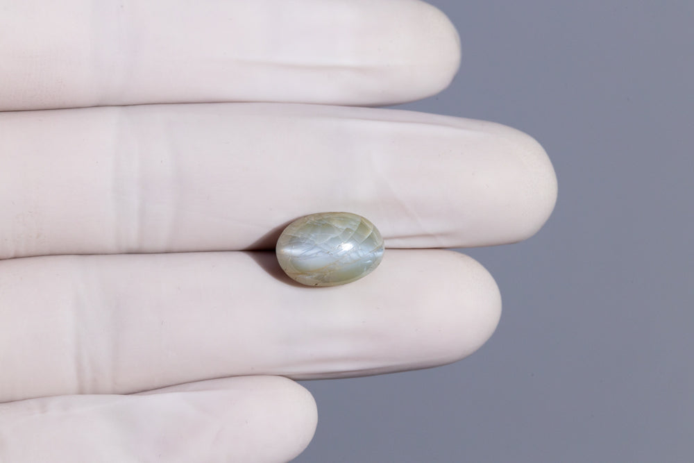 Cat's Eye (Lehsuniya) 11.44 Carats / 12.57 Ratti