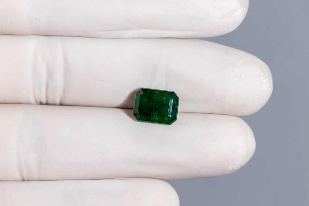 Zambian Emerald (Panna) 3.86 Carats / 4.24 Ratti